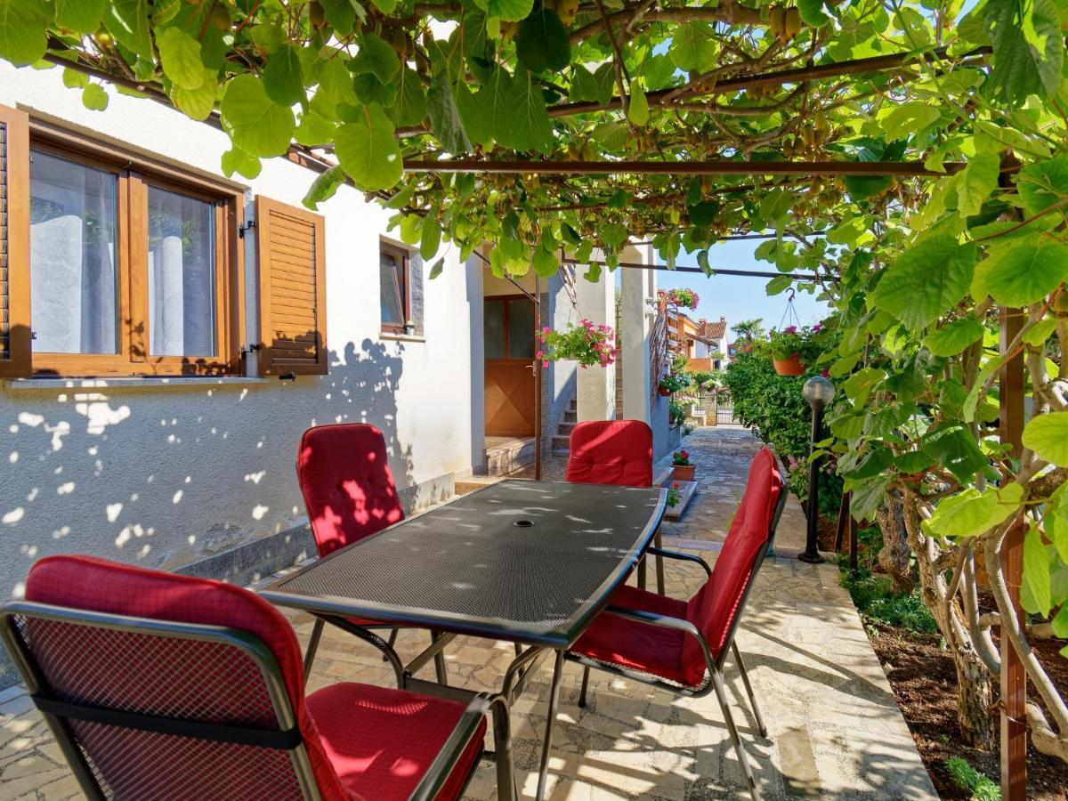 Apartments Marta By Rent Istria Novigrad Istria Buitenkant foto